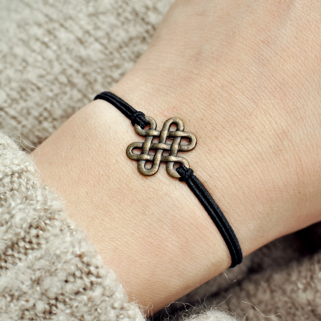 Endless knot bracelet sale